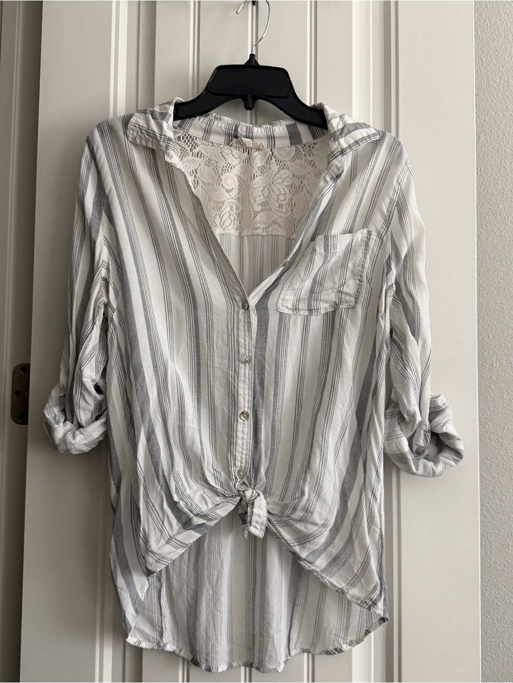 About A Girl White and Gray Striped Lace-Back Button Front Shirt